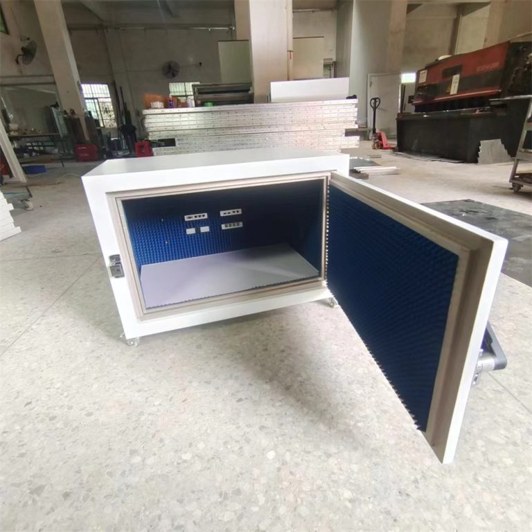 影响屏蔽箱的主要性能：屏蔽箱内屏蔽棉条的作业安装流程